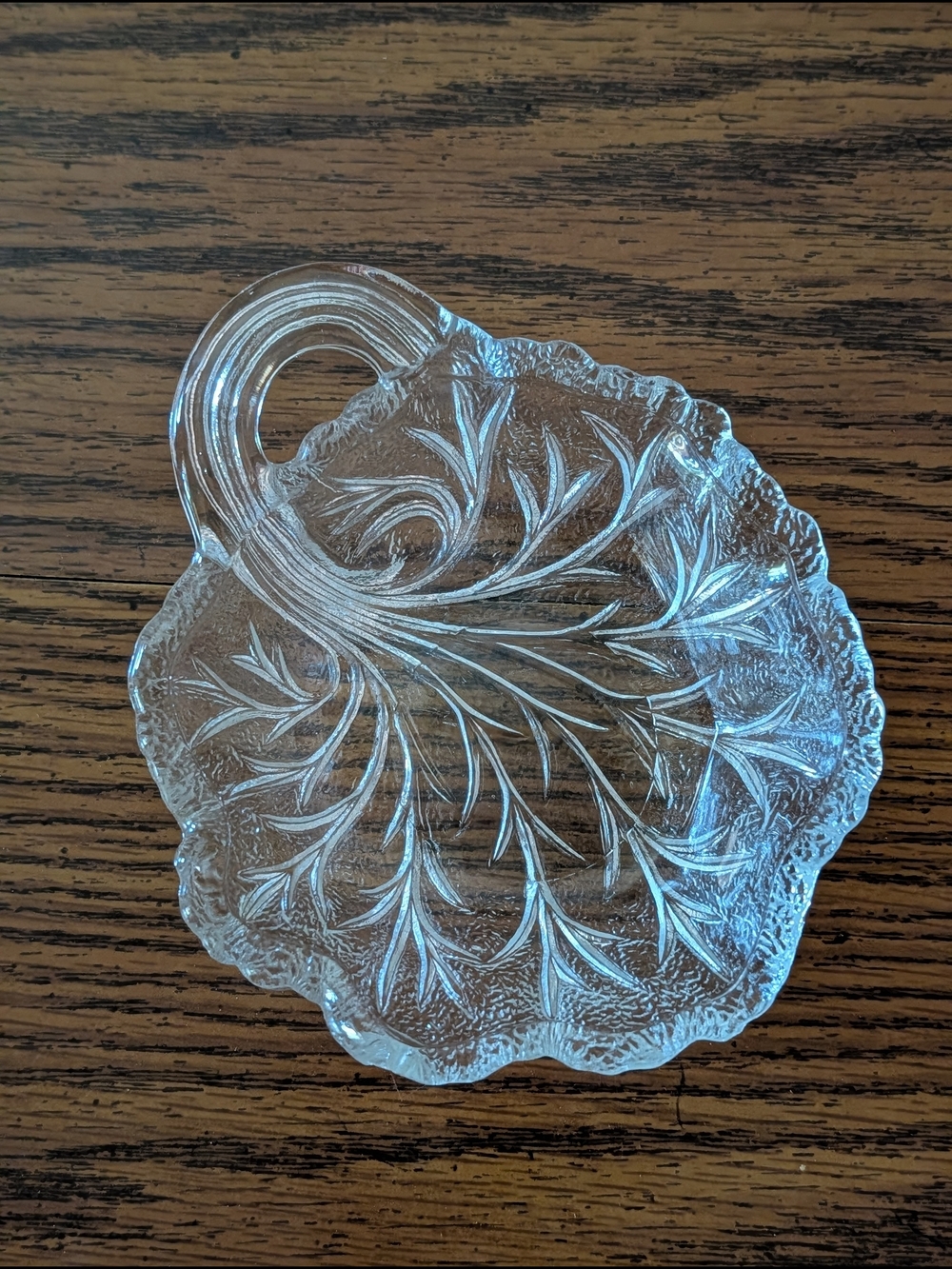 Vintage Indiana Glass Clear Pebble Leaf Dish